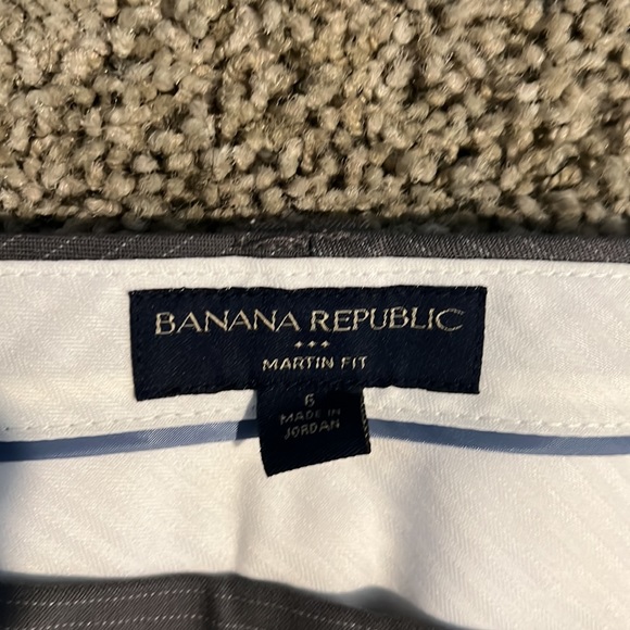 Banana Republic Martin Fit Unlined Grey Pinstripe Dress Pants - NWOT. - Picture 3 of 6